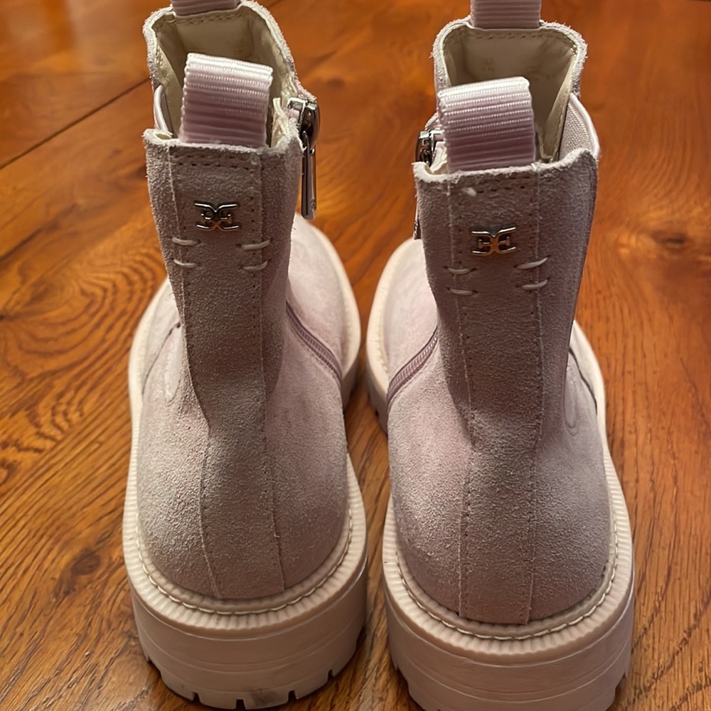 Sam Edelman Kid’s Laguna Chelsea Boot in light lilac size 4 NWOT - Picture 3 of 8